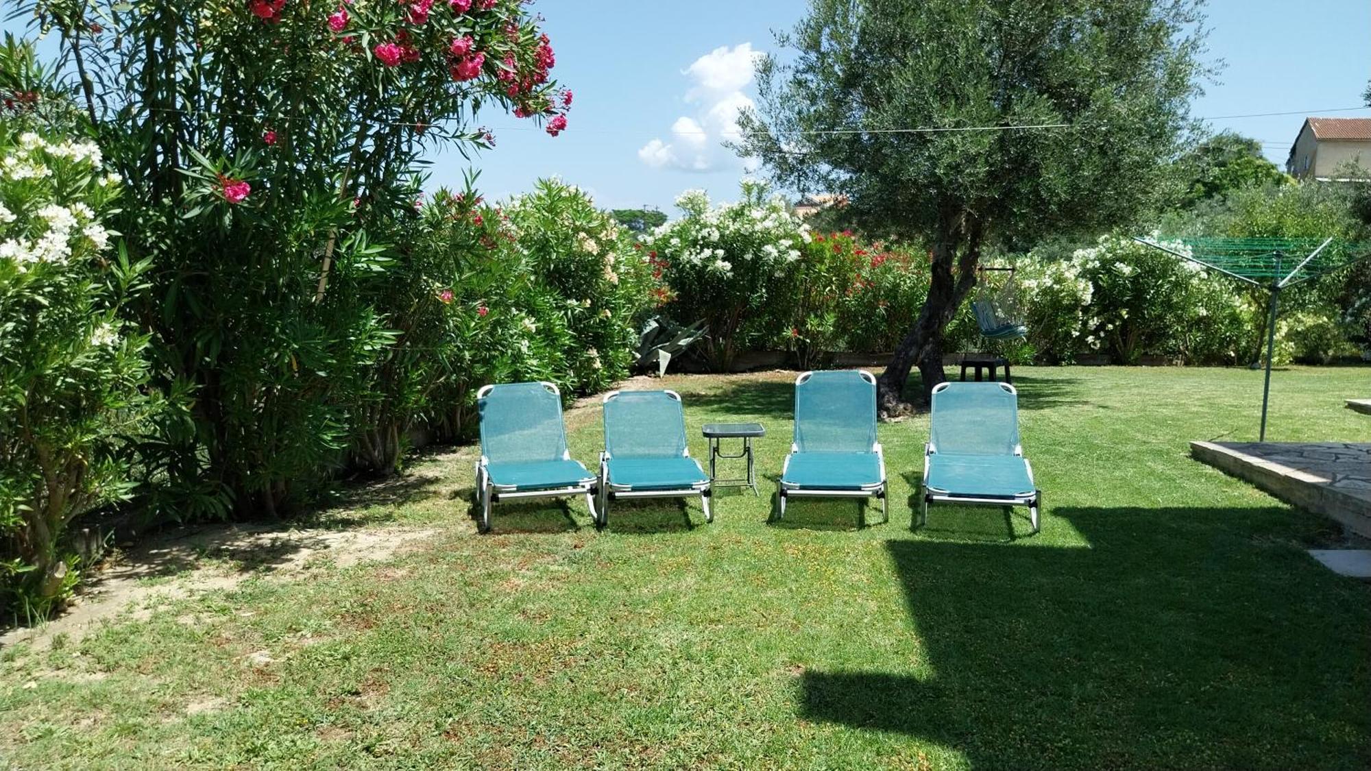 Villa Gecko, Arillas Kavvadades Bagian luar foto